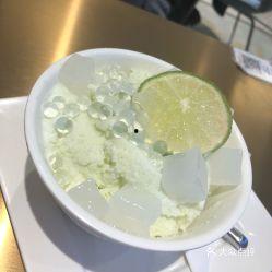 吃冰冻蜜瓜,冰冻蜜瓜，甜蜜解渴的清凉之旅