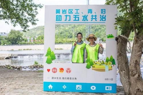 河边悠闲吃瓜,品味生活，共享瓜趣