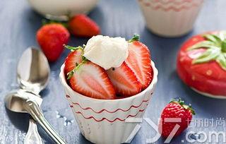 吃哈密瓜可以吃雪糕吗,夏日消暑美食搭配指南